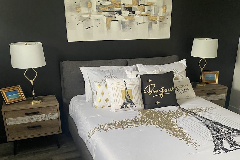 Photo of Bedroom in Gascons