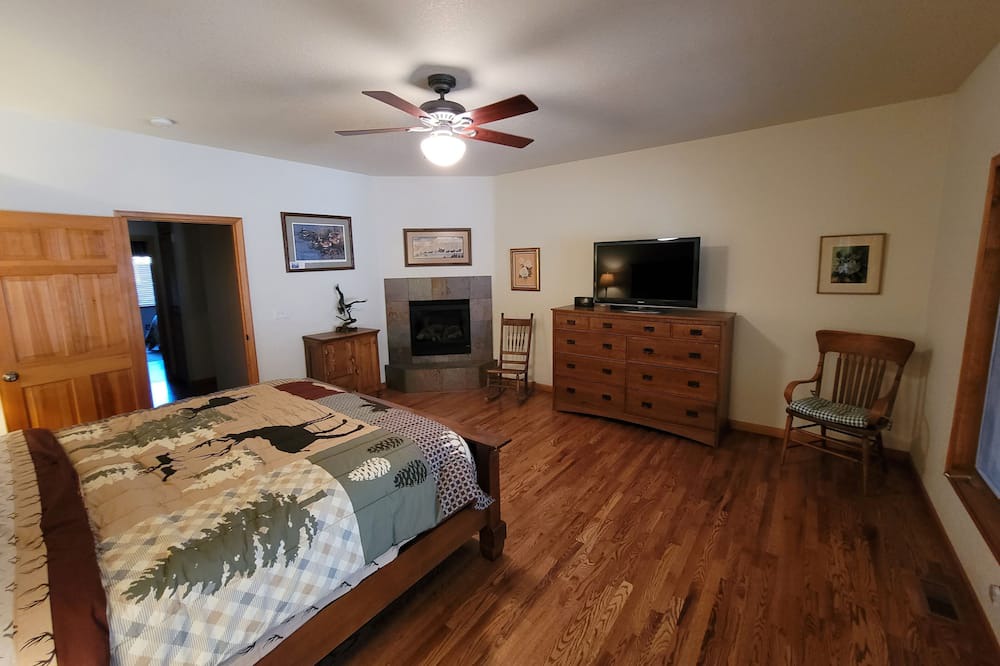 Photo of Bedroom in Perry Park