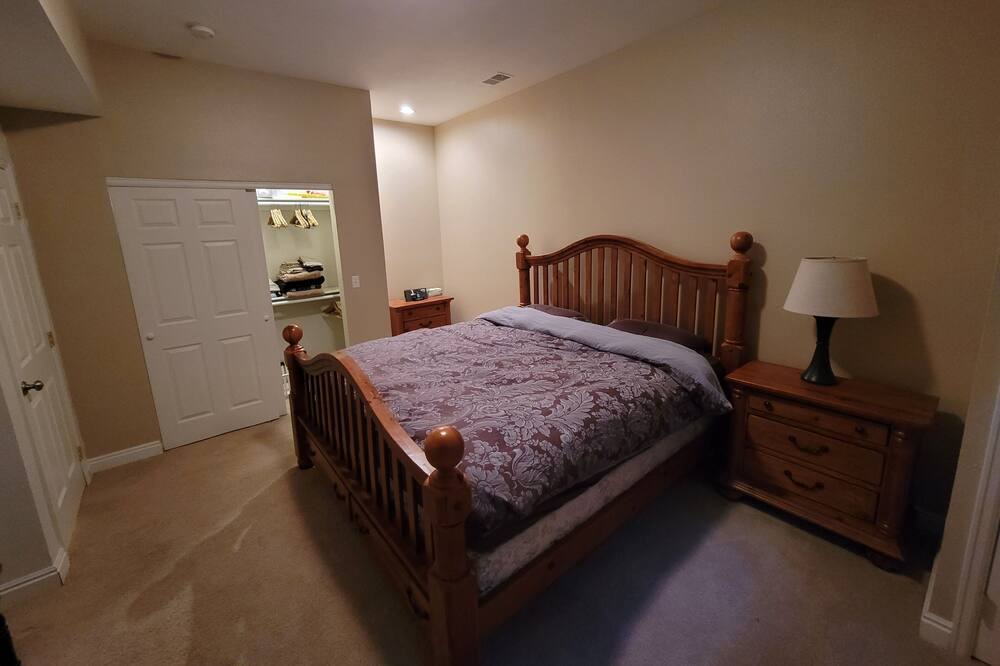Photo of Bedroom in Perry Park