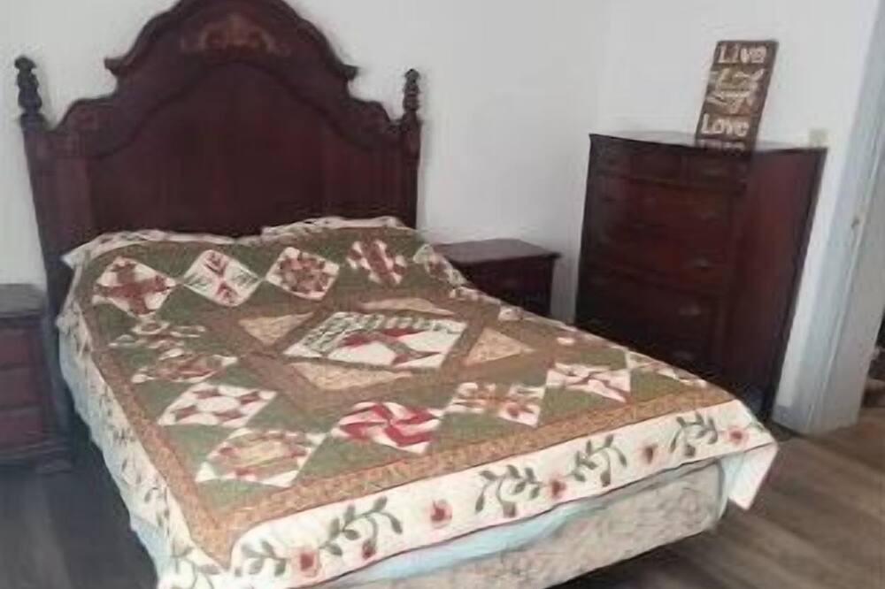 Photo of Bedroom in Port Matilda