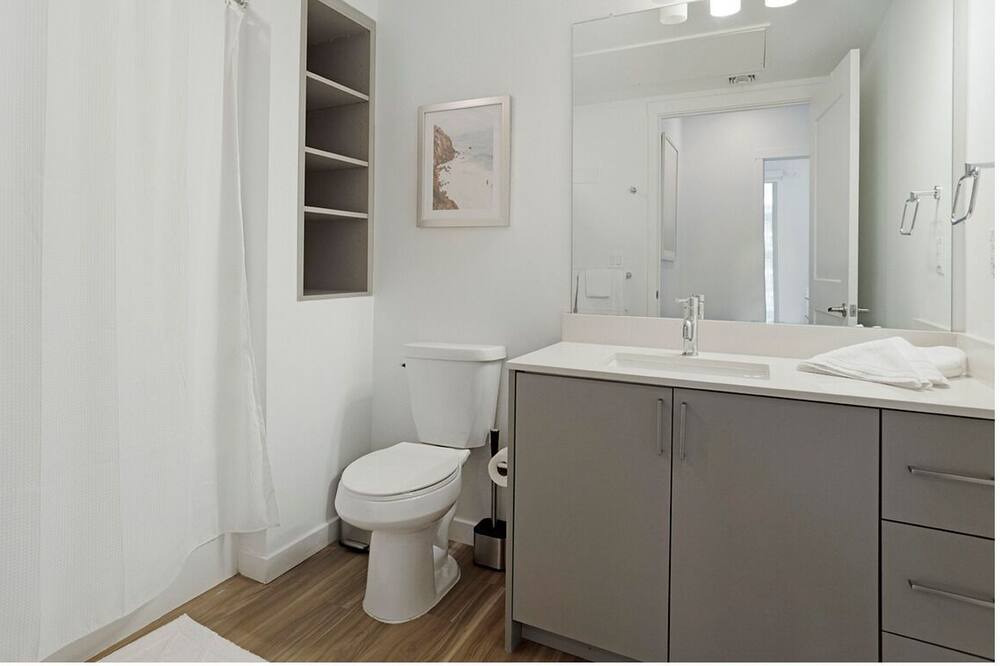 Photo of Bathroom in Midway
