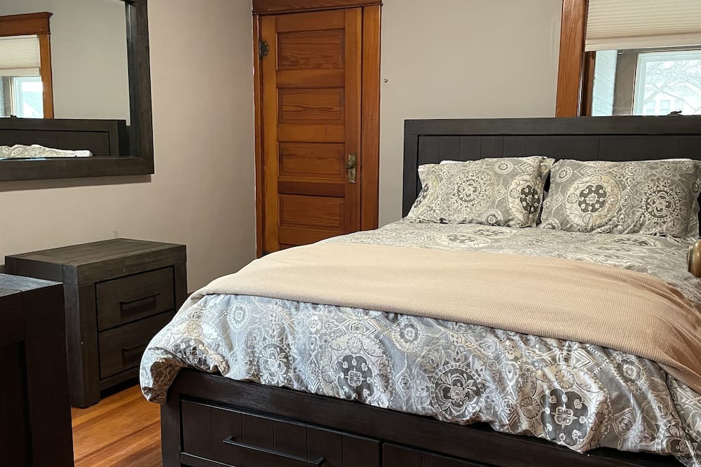 Photo of Bedroom in Syracuse