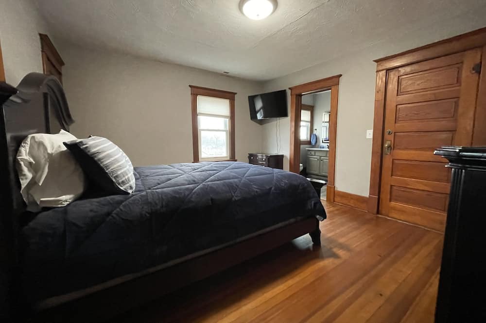 Photo of Bedroom in Syracuse