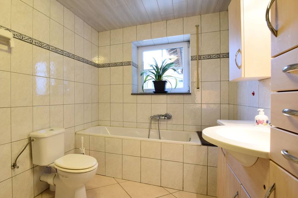 Photo of Bathroom in Tillet