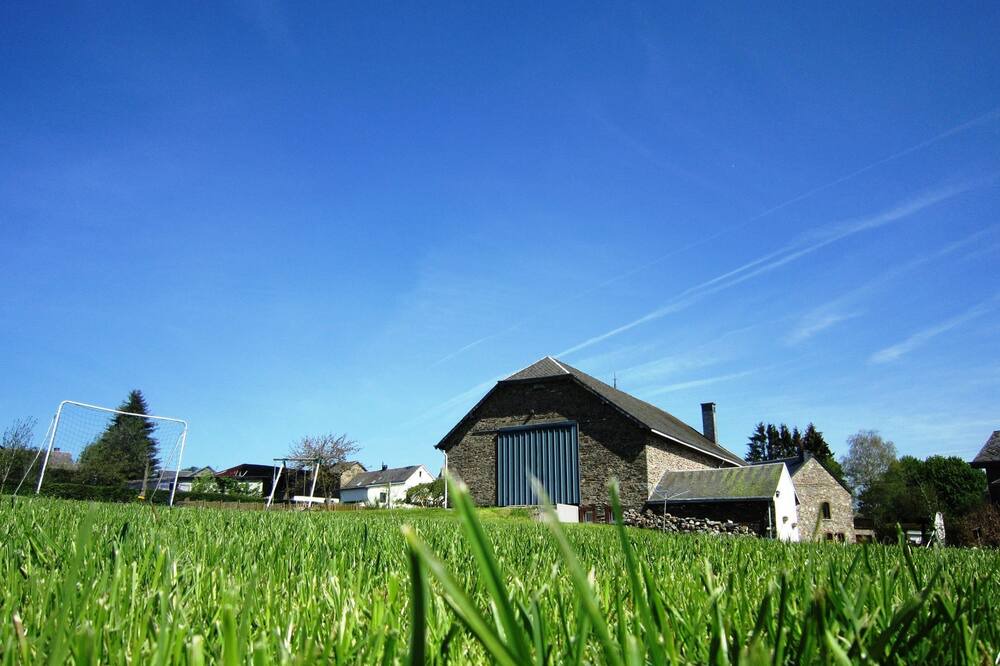 Photo of Outdoor in Tillet