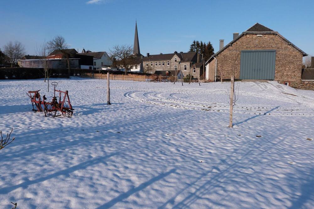 Photo of Outdoor in Tillet