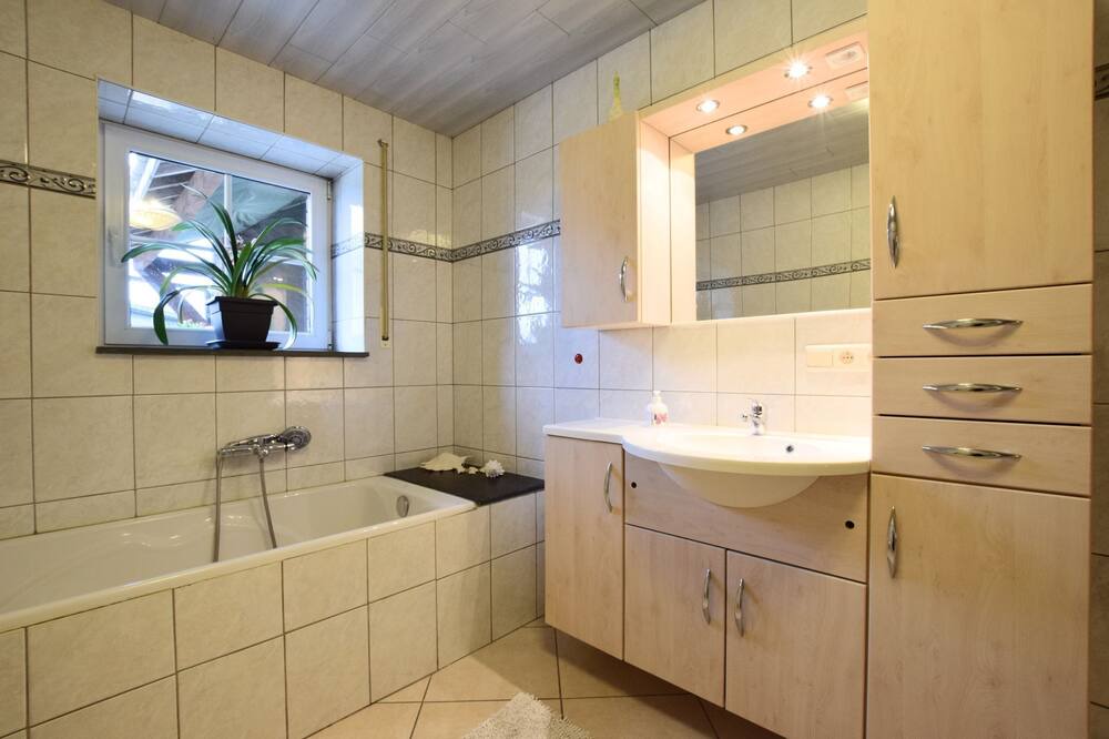 Photo of Bathroom in Tillet