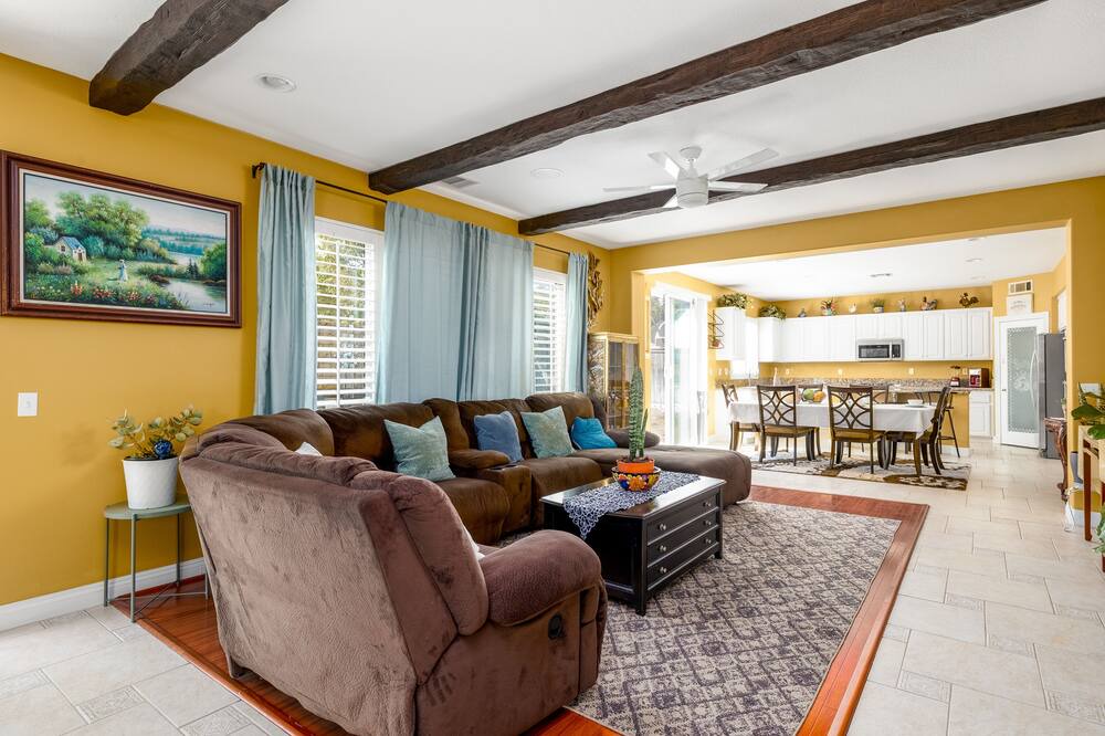 Photo of Livingroom in Menifee