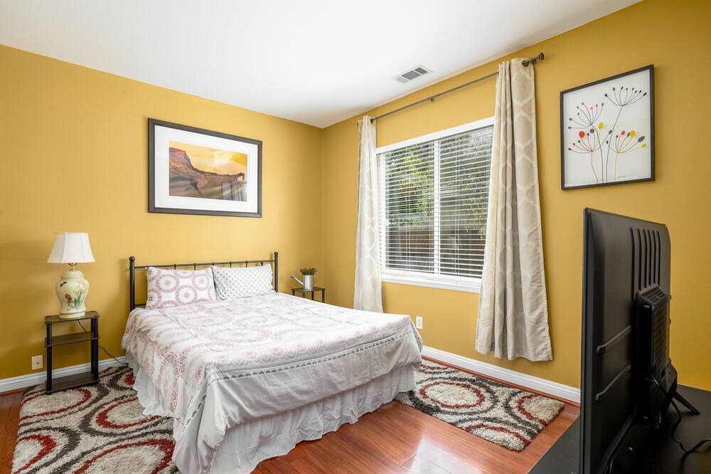 Photo of Bedroom in Menifee