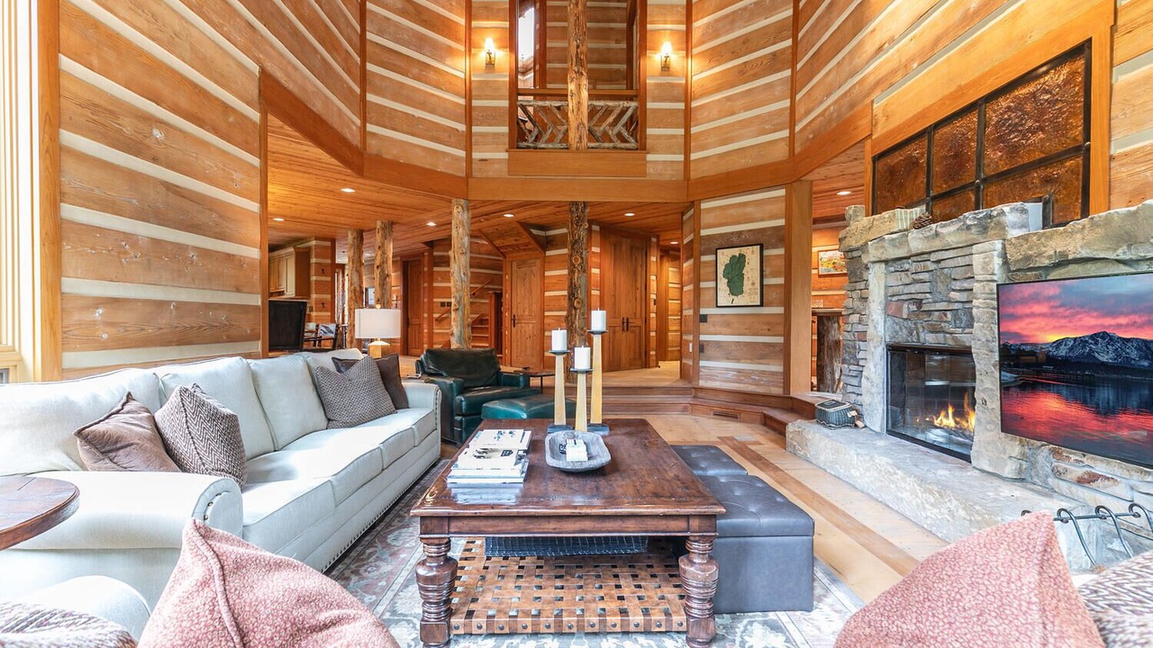 Photo of Livingroom in Tahoe Pines