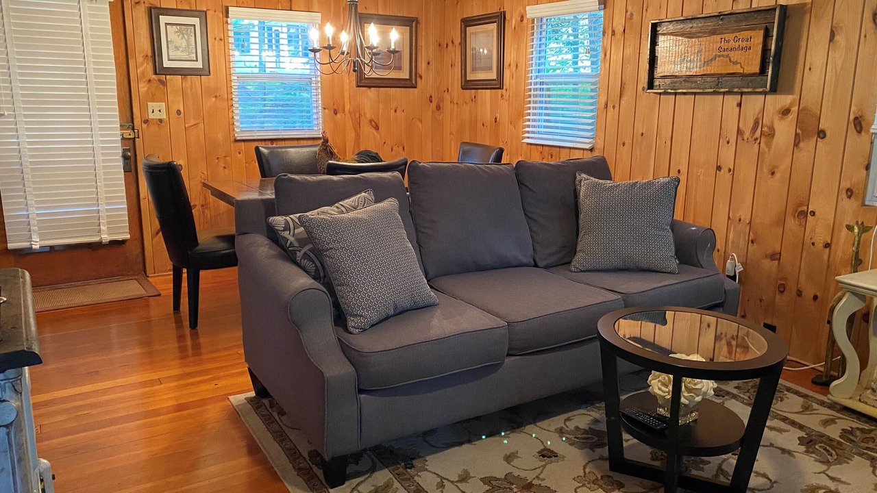 Photo of Livingroom in Gloversville