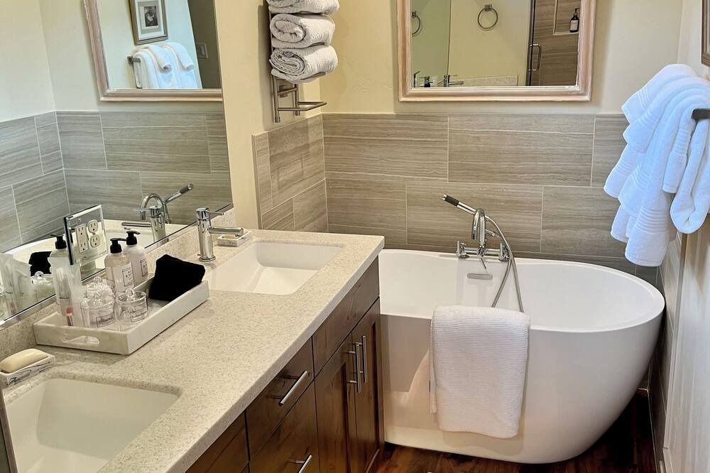 Photo of Bathroom in Cedar City