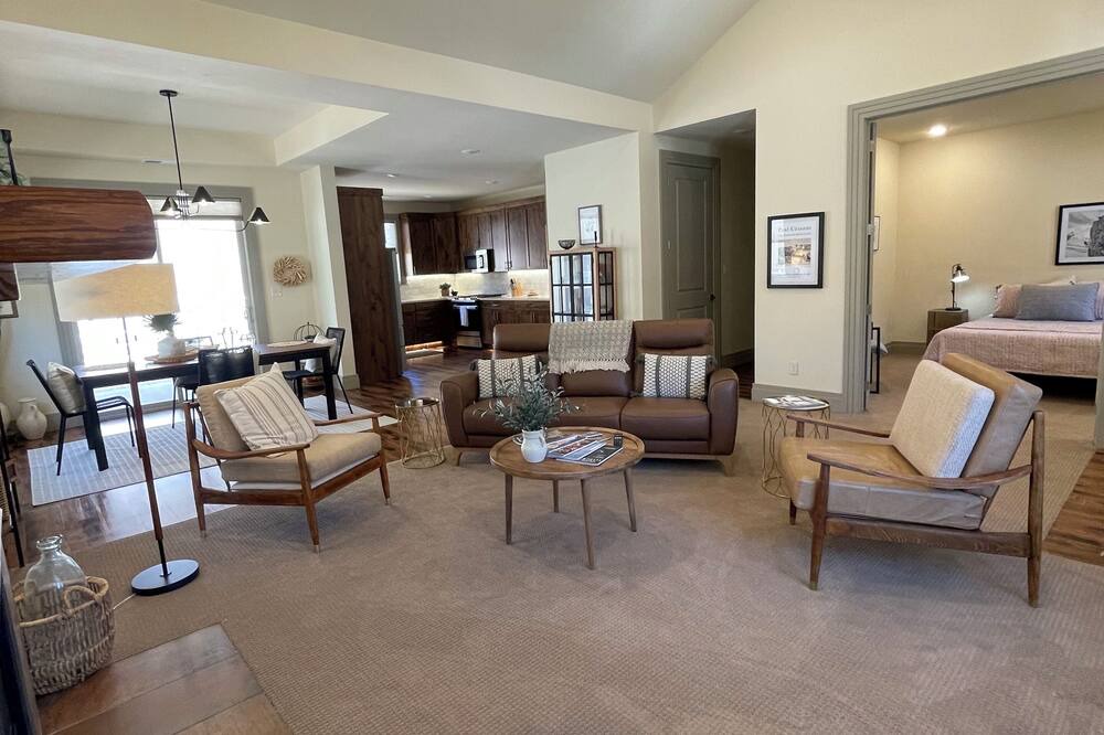 Photo of Livingroom in Cedar City