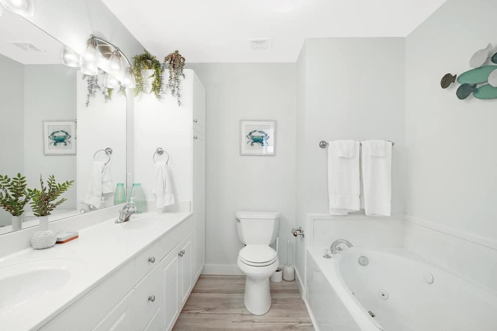 Photo of Bathroom in Fort Morgan Pines