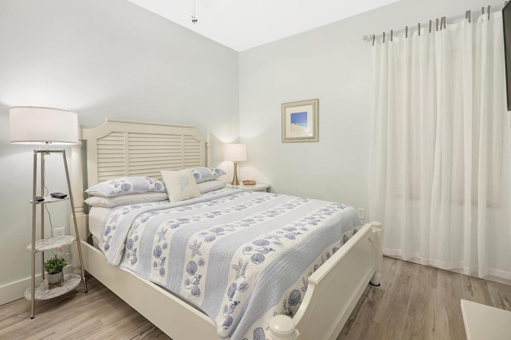 Photo of Bedroom in Fort Morgan Pines