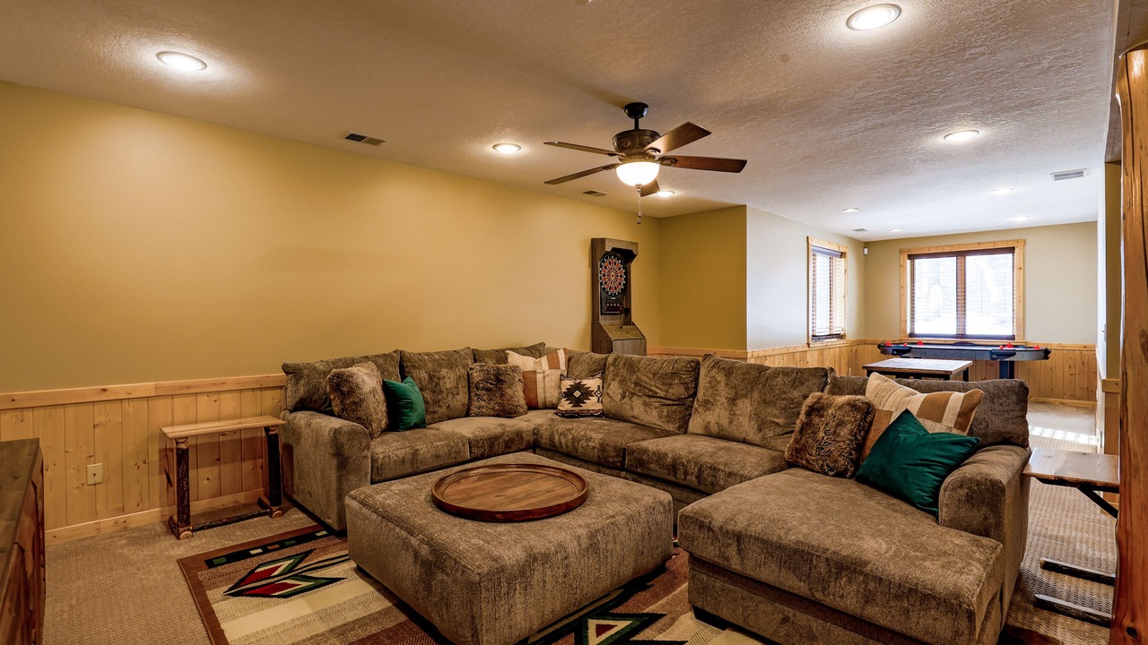 Photo of Livingroom in Walker