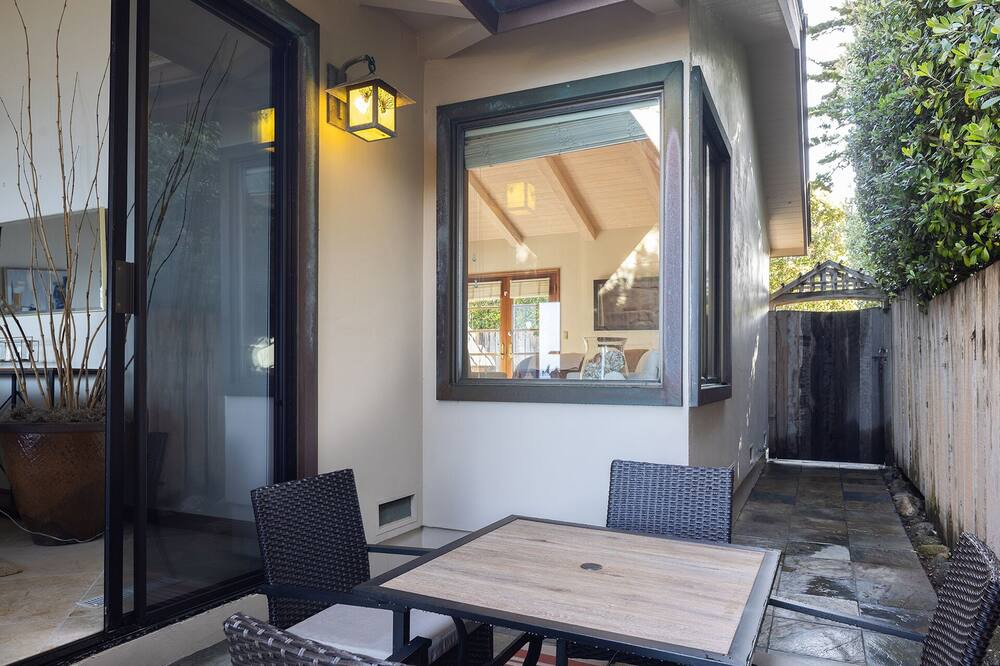 Photo of Outdoor in Carmel Point