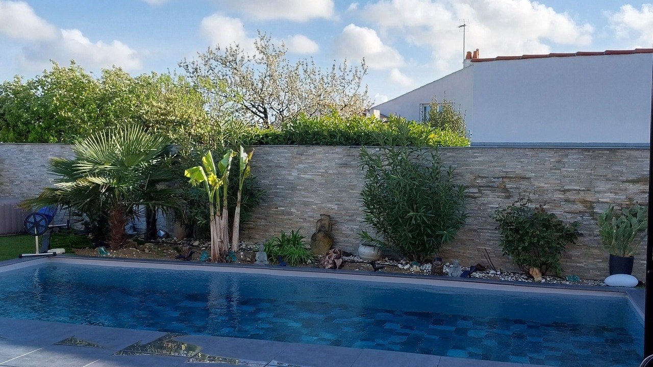 Photo of Outdoor in LHoumeau