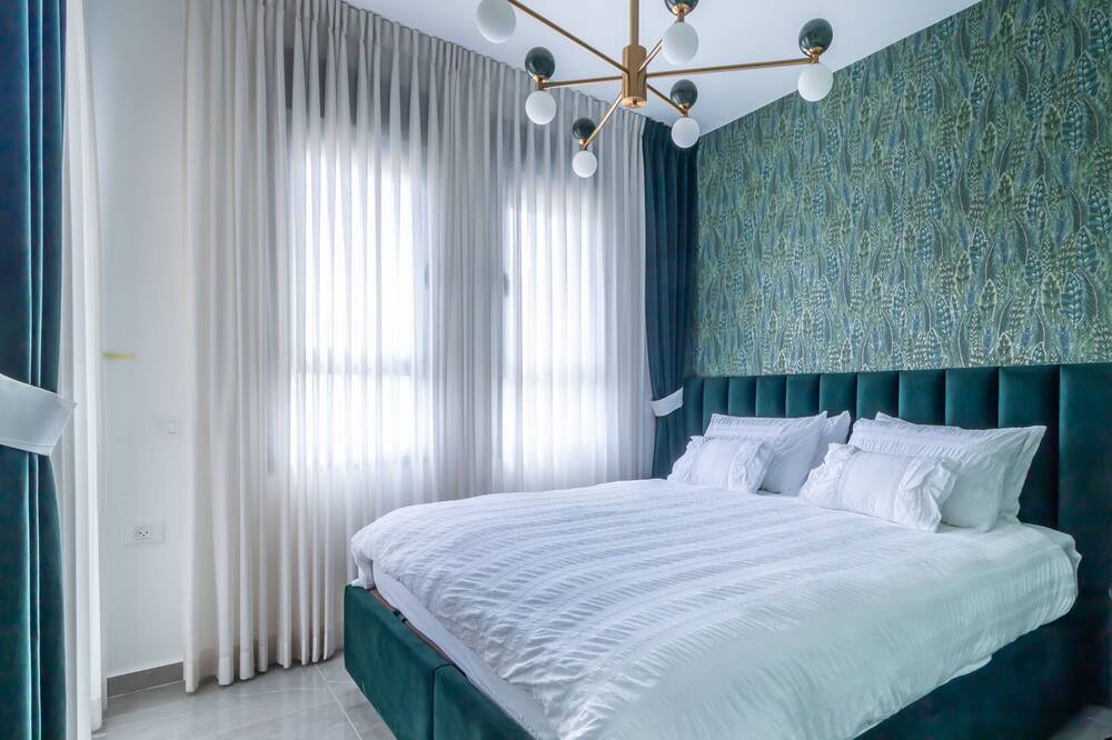 Photo of Bedroom in Nachlaot