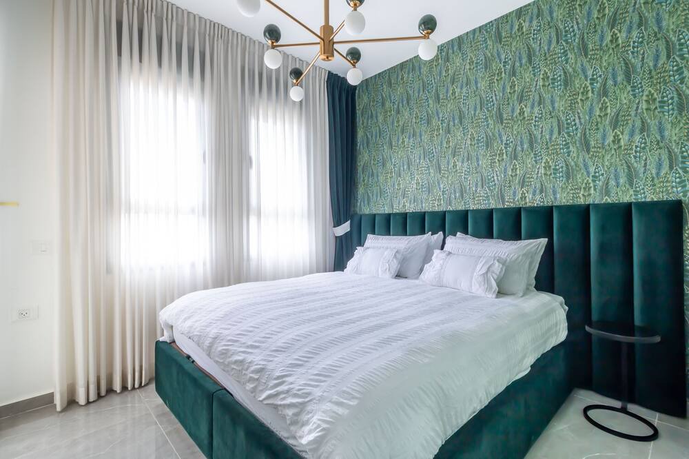 Photo of Bedroom in Nachlaot