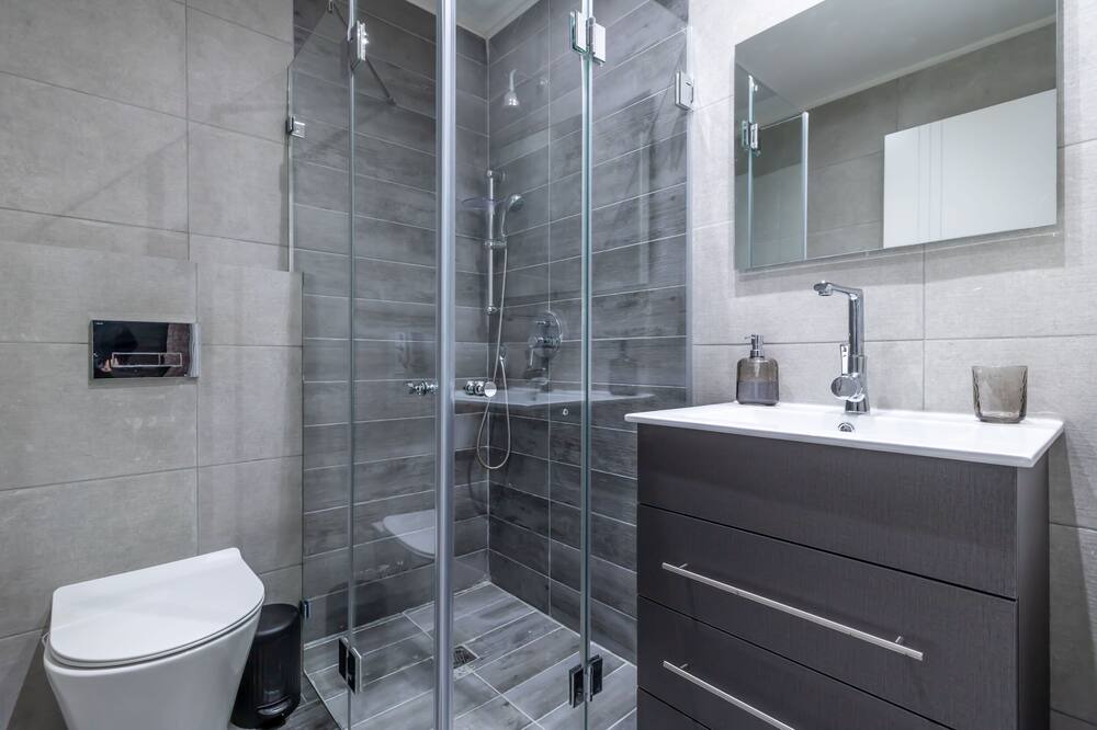 Photo of Bathroom in Nachlaot