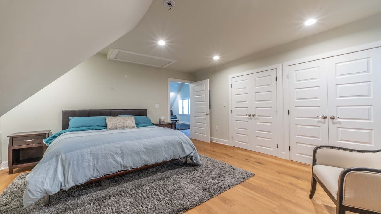 Photo of Bedroom in Midtown Sacramento