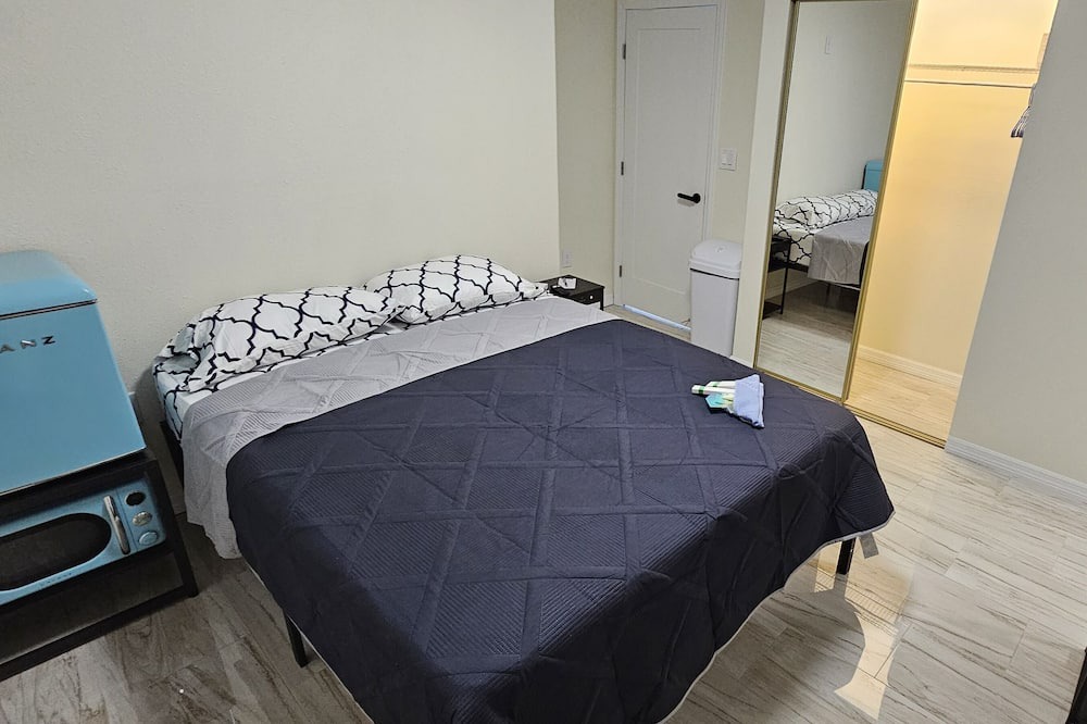 Photo of Bedroom in Seffner Community Alliance
