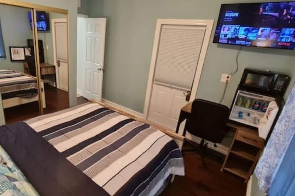 Photo of Bedroom in Seffner Community Alliance