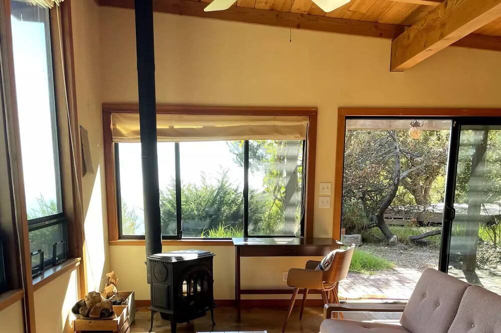 Photo of Livingroom in Big Sur