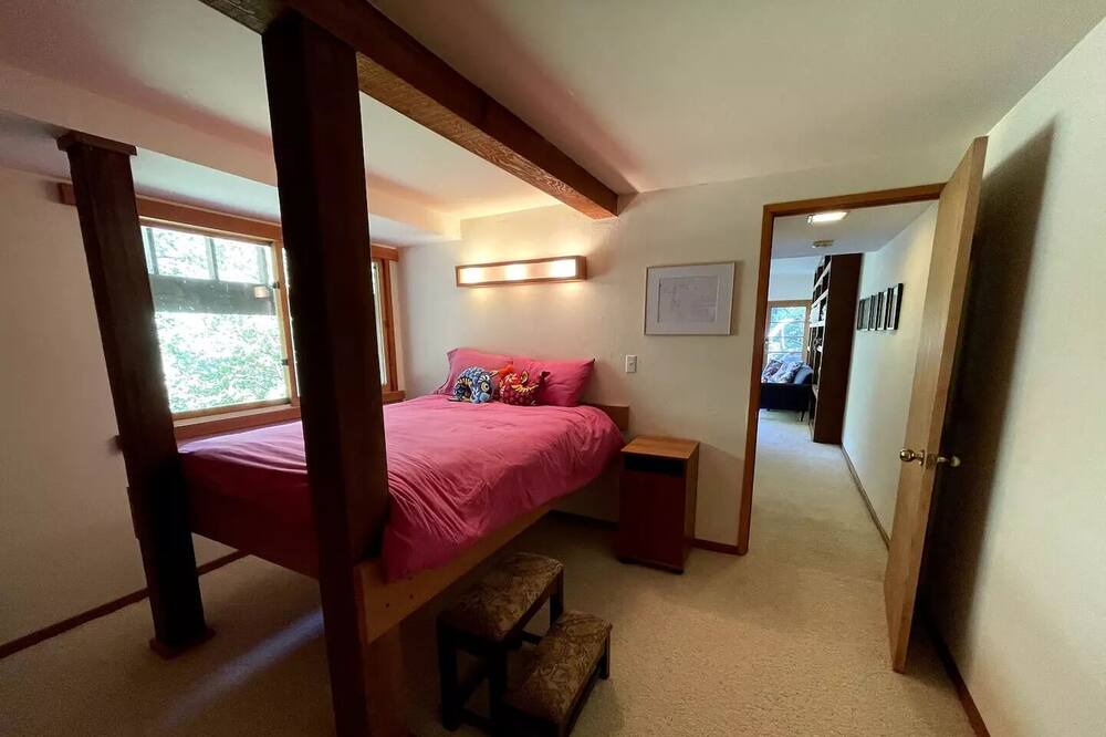 Photo of Bedroom in Big Sur