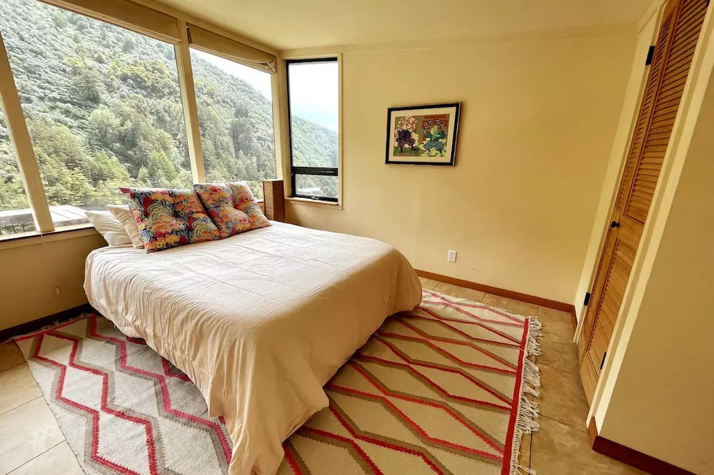 Photo of Bedroom in Big Sur