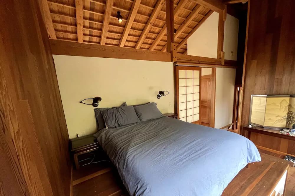 Photo of Bedroom in Big Sur