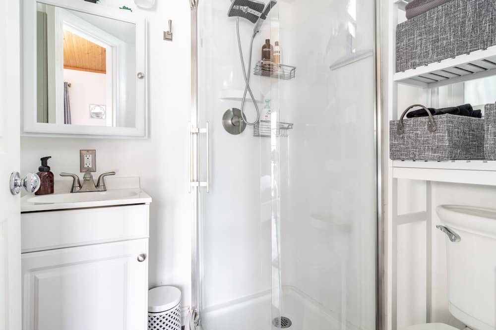 Photo of Bathroom in Lake Elsinore