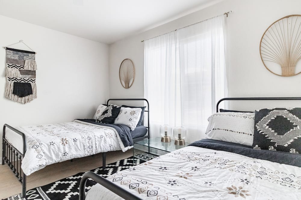 Photo of Bedroom in Lake Elsinore