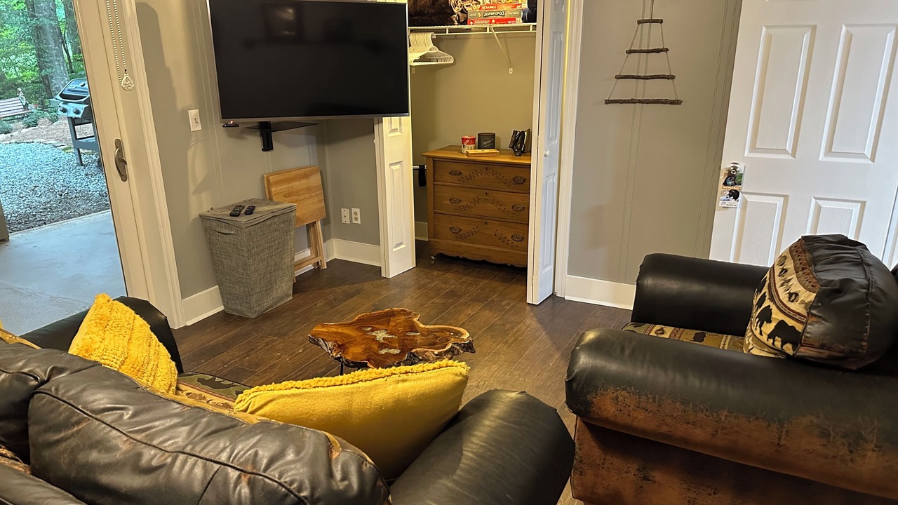 Photo of Livingroom in Tate