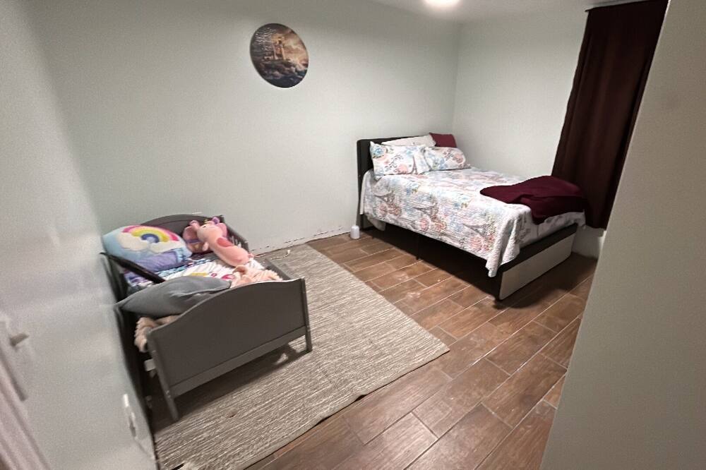 Photo of Bedroom in Sealevel