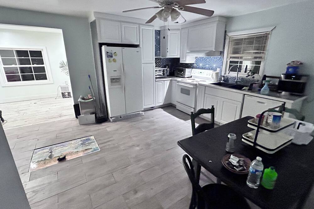 Photo of Kitchen in Sealevel
