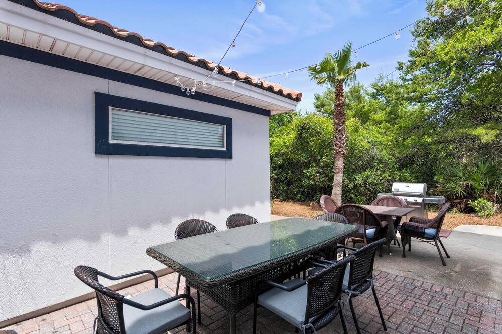 Photo of Outdoor in Emerald Waters Village