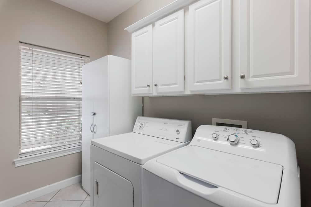 Photo of Bedroom in Emerald Waters Village