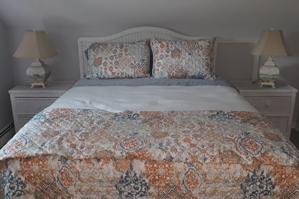 Photo of Bedroom in Cape May Court House