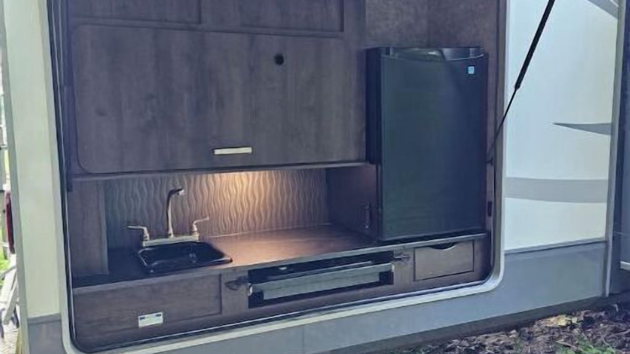 Photo of Kitchen in Calgary-Edmonton Corridor
