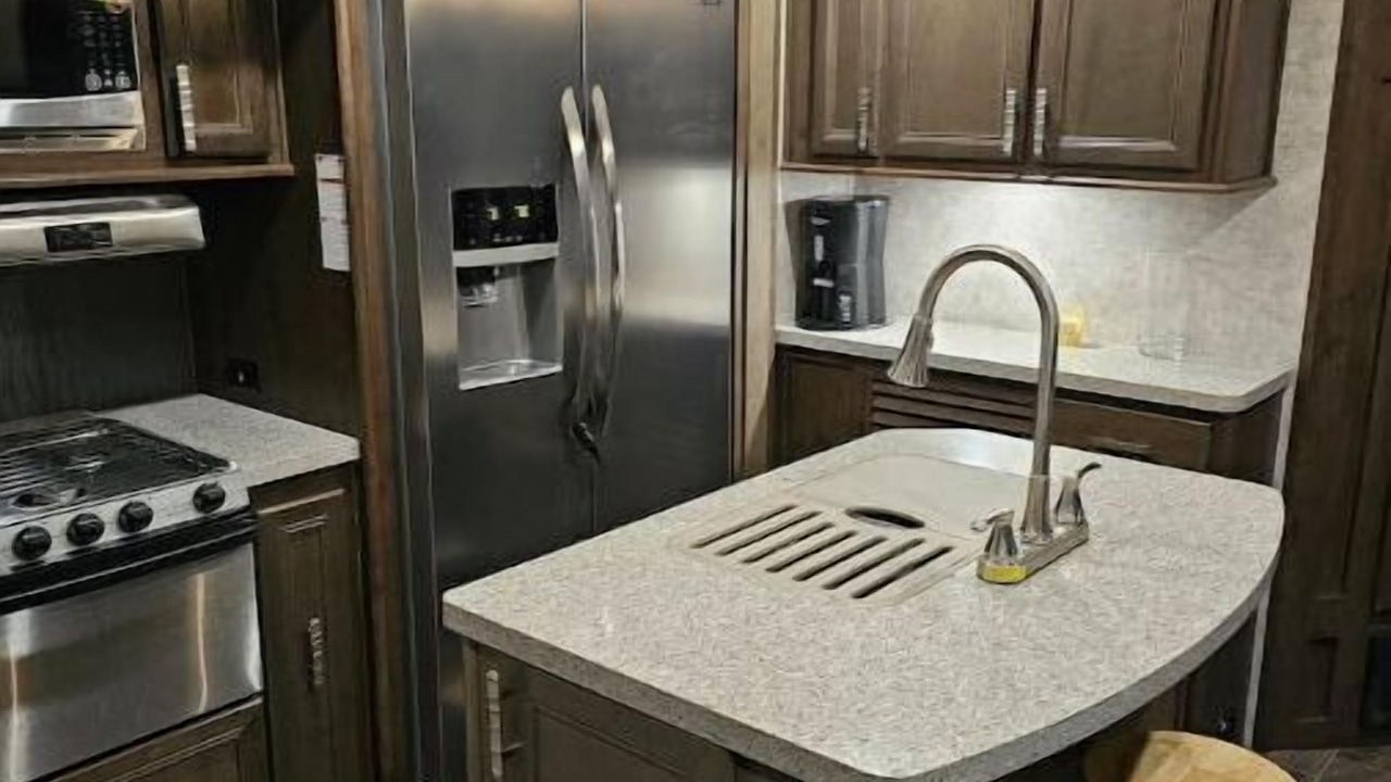 Photo of Kitchen in Calgary-Edmonton Corridor