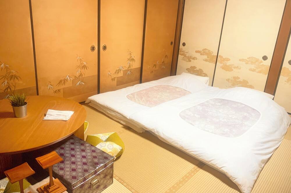 Photo of Bedroom in Obu