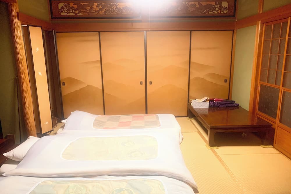 Photo of Bedroom in Obu