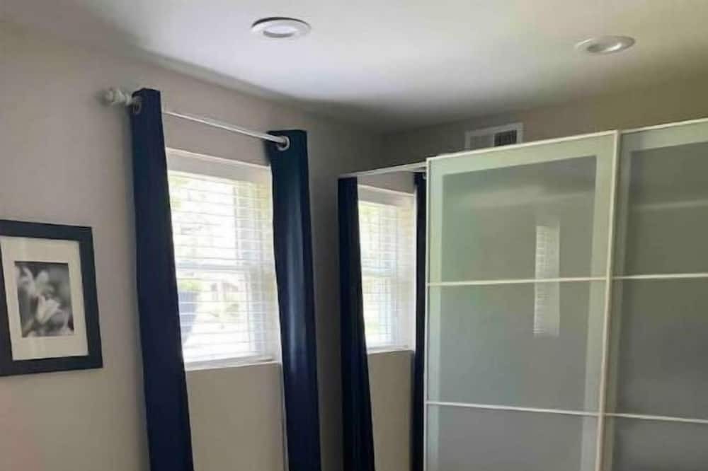 Photo of Bedroom in Smithtown