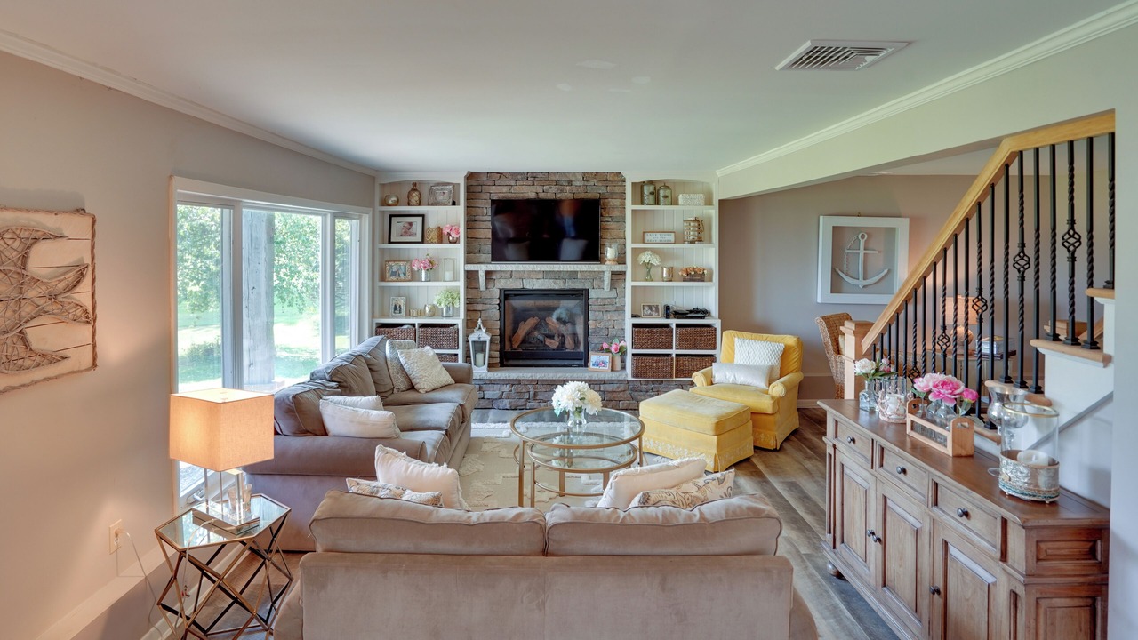Photo of Livingroom in Gloversville