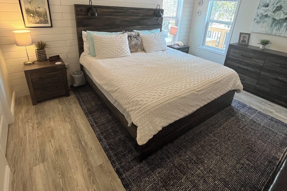 Photo of Bedroom in Central Alberta