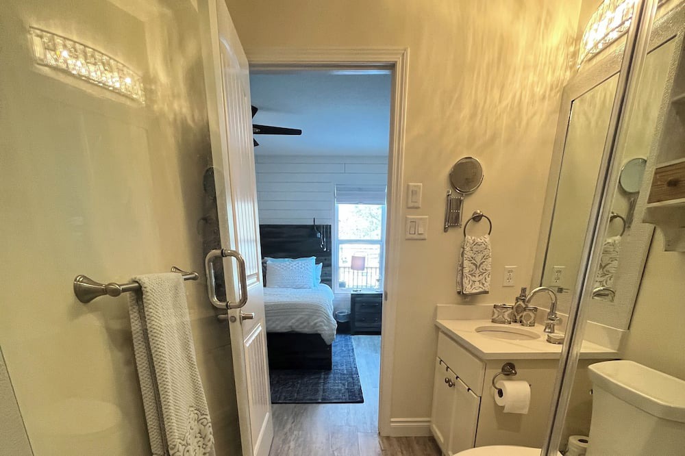 Photo of Bathroom in Central Alberta