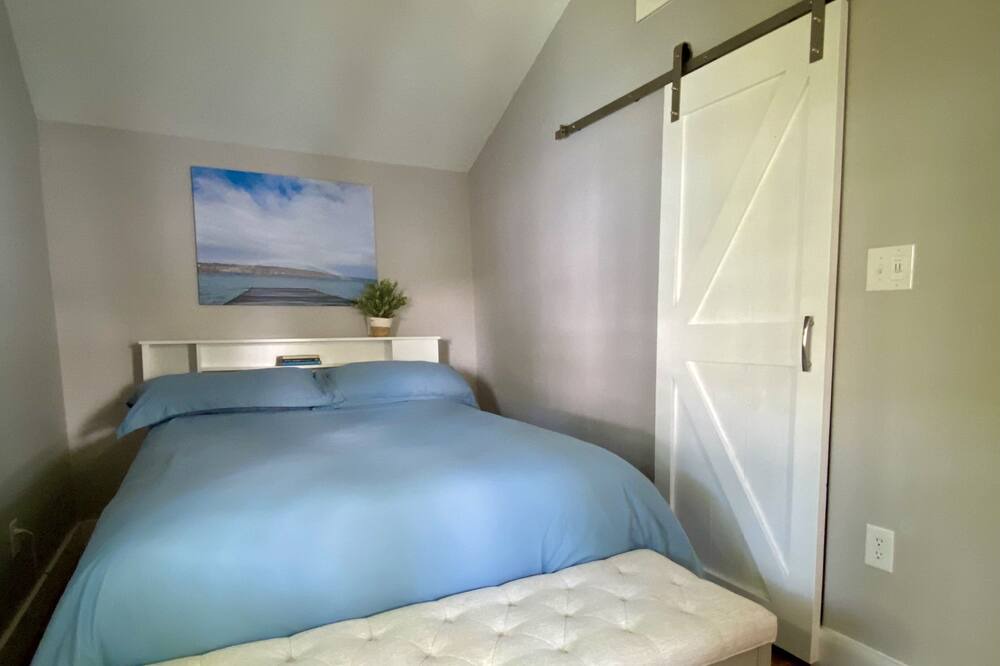 Photo of Bedroom in Rushville