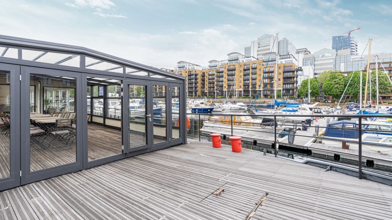 Photo of Outdoor in Tower Hill